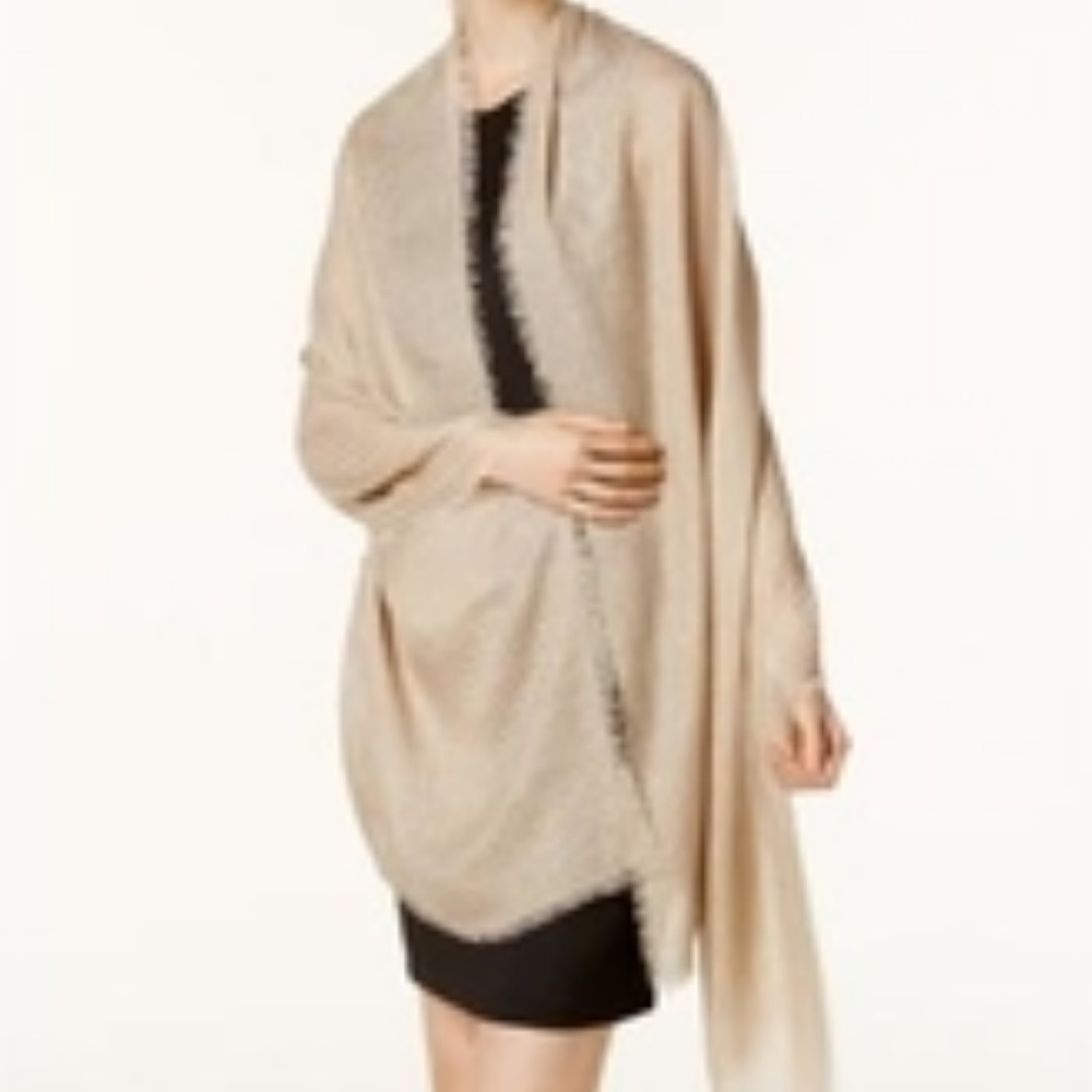 1 left! Calvin Klein Glitter-Trim Evening Wrap - Picture 2 of 6